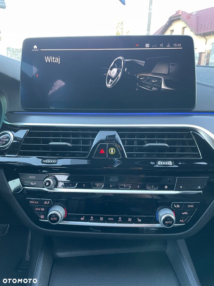 BMW Seria 5 520i M Sport sport - 23