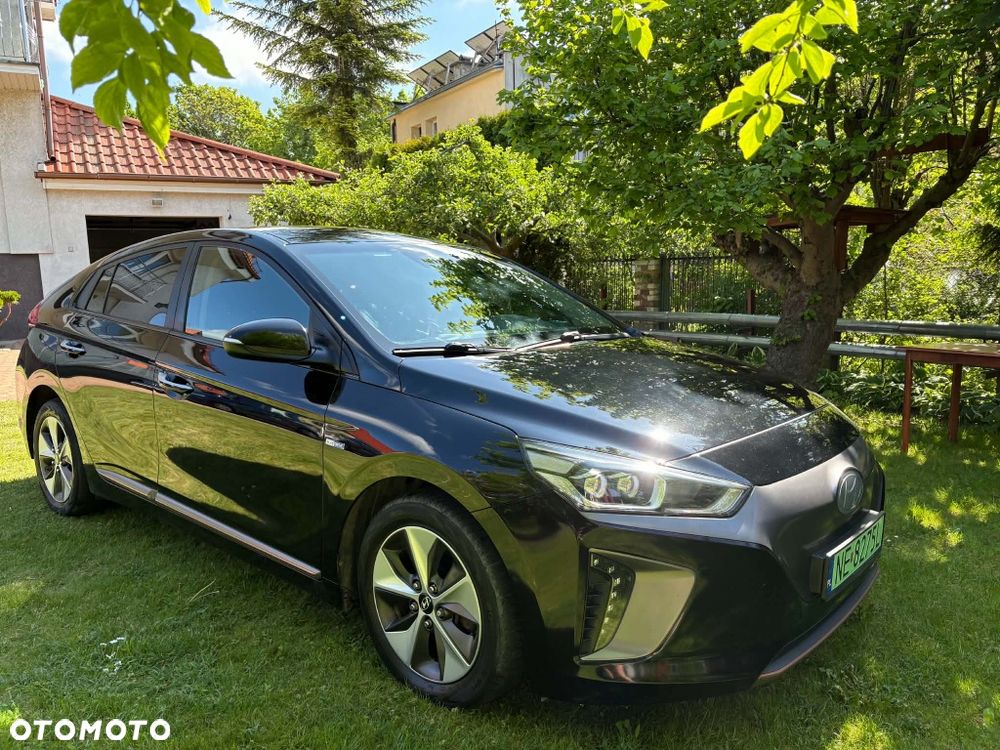 Hyundai IONIQ - 2