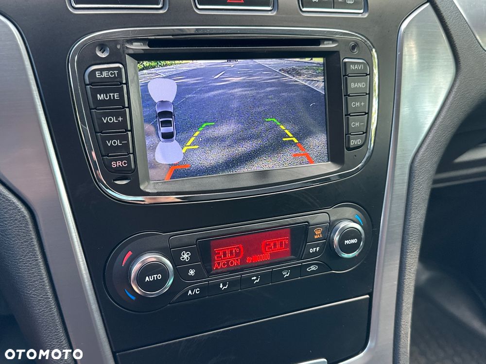 Ford Mondeo 2.0 EcoBoost Titanium X - 34