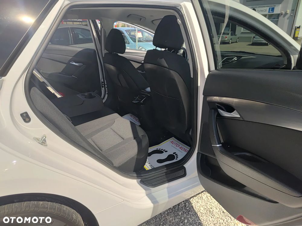 Hyundai i40 - 25