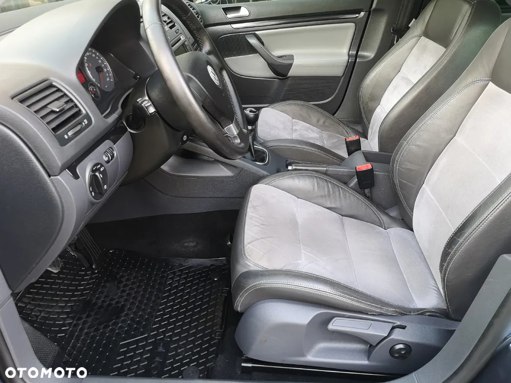 Volkswagen Golf 2.0 TDI DPF GT Sport - 14