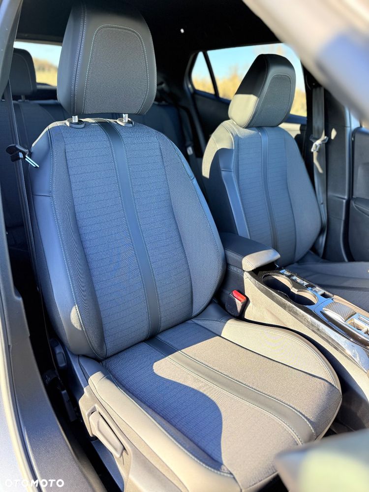 Peugeot 2008 BlueHDi 130 EAT8 Allure - 11