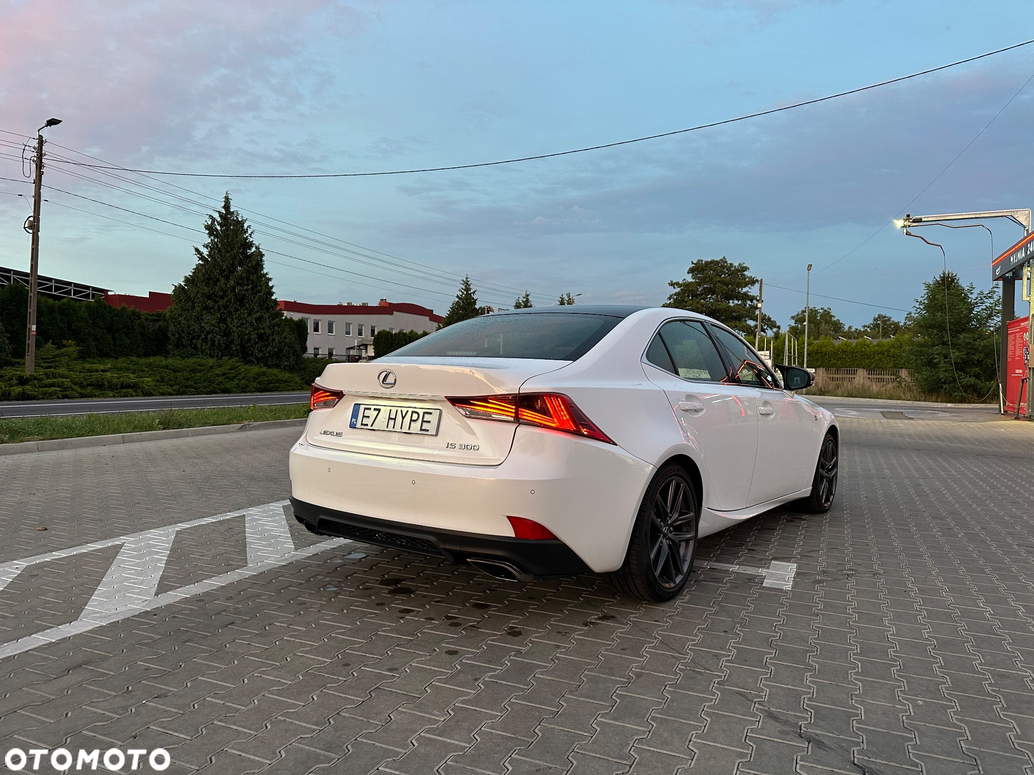 Lexus IS 200t / 300 F Sport - 5