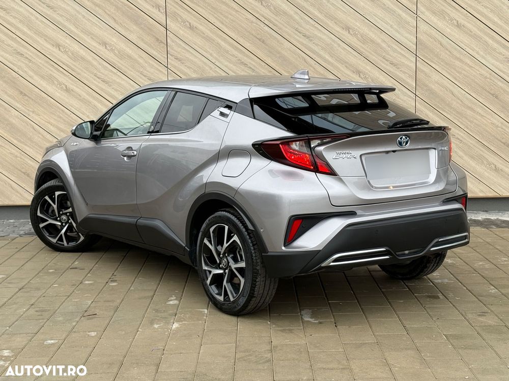 Toyota C-HR 2.0 Hybrid Team Deutschland - 9