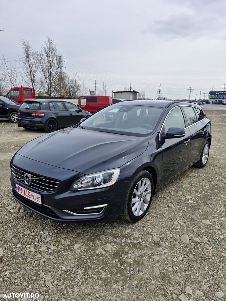 Volvo V60 D4 Geartronic Summum - 1