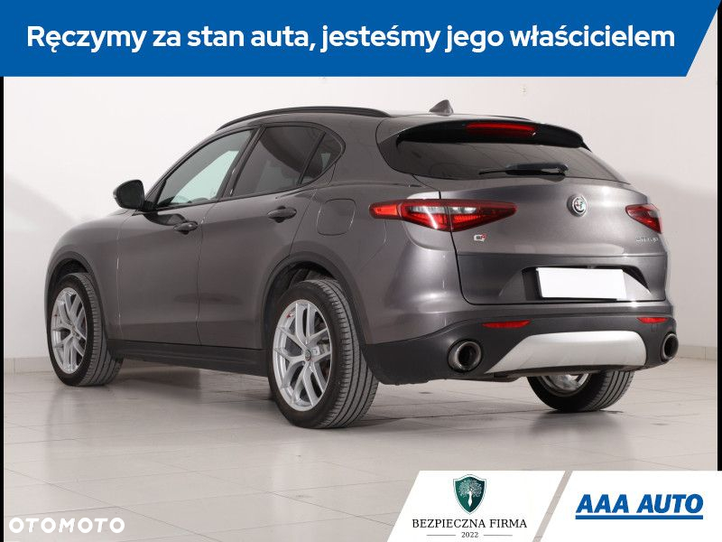 Alfa Romeo Stelvio - 5