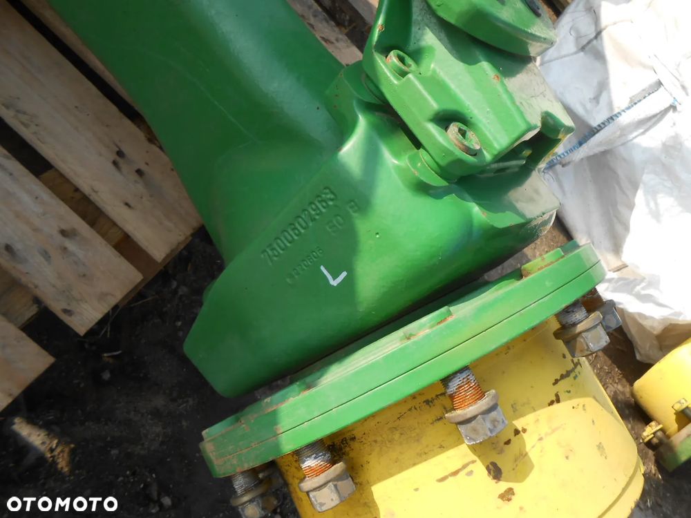 Przednia oś Dana Spicer 750/140 TLS bez hamulców John Deere 6930 - 8