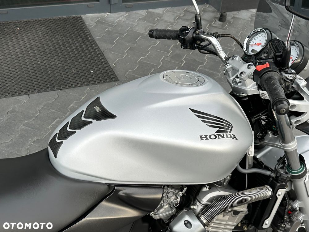 Honda Hornet - 13
