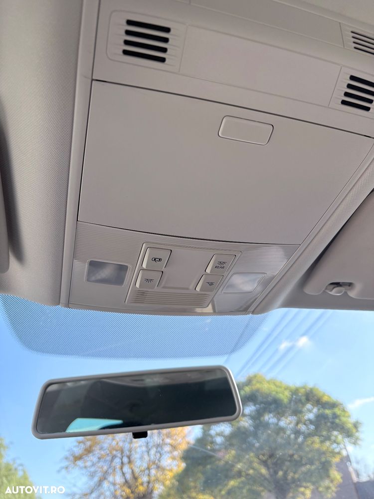 Volkswagen Passat - 16