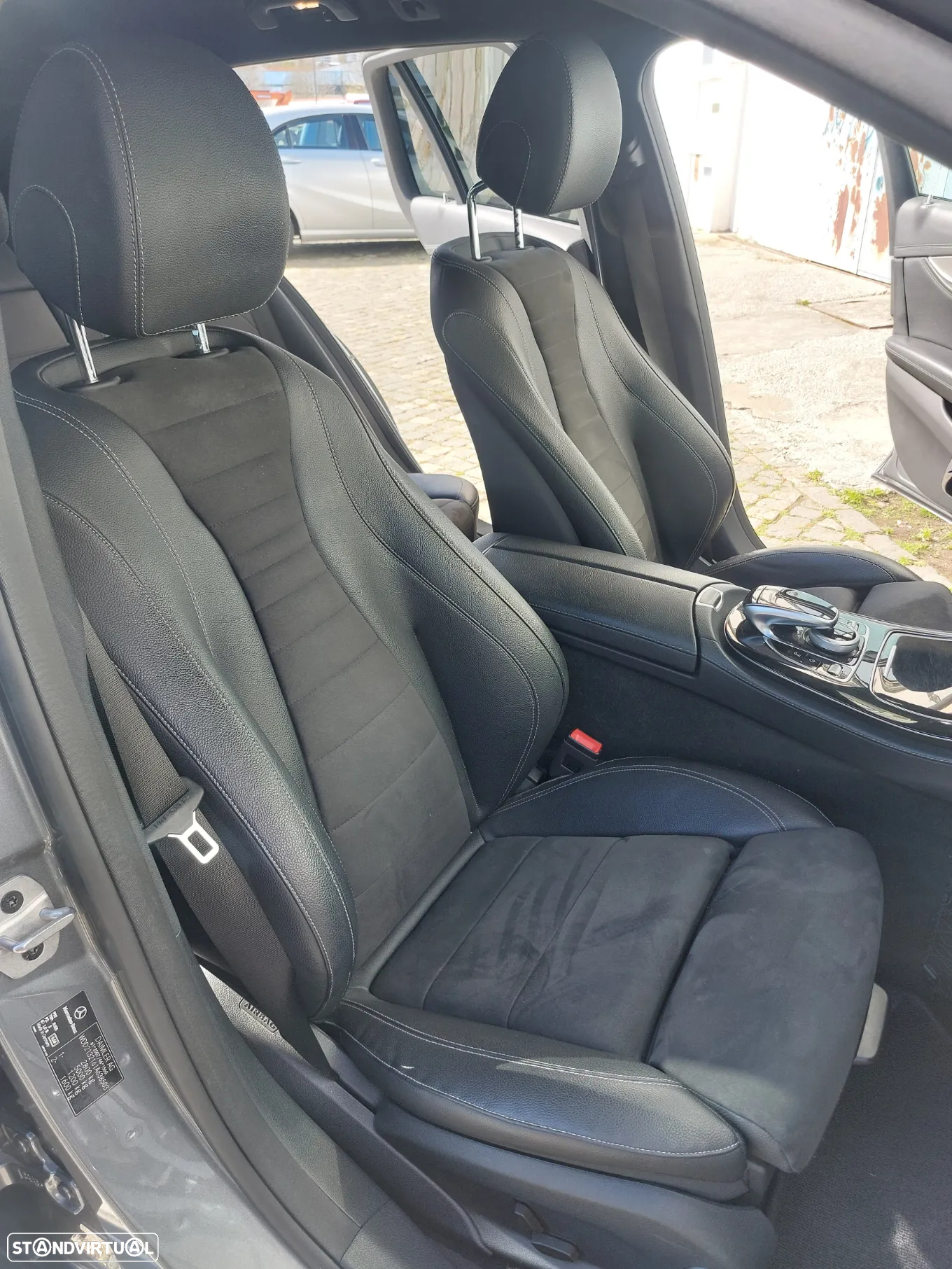 Mercedes-Benz E 300 de AMG Line - 8