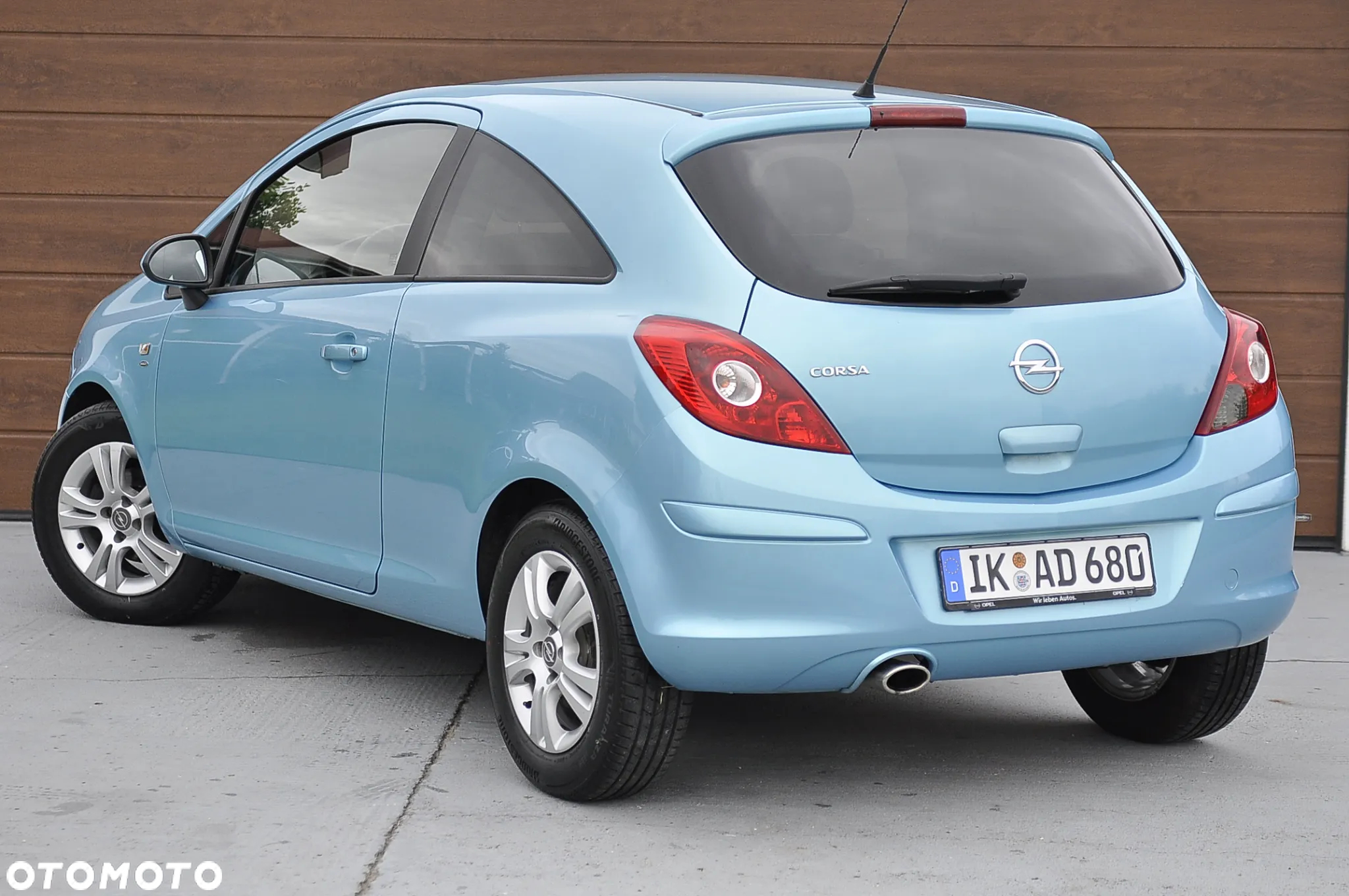 Opel Corsa 1.4 16V Satellite - 12