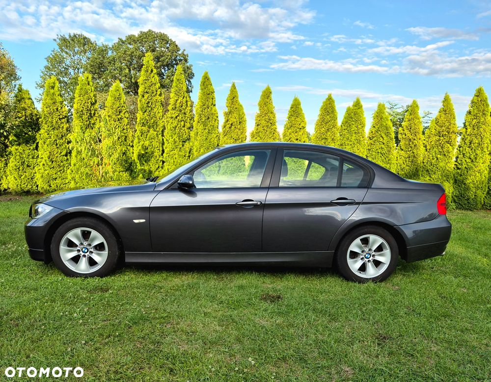 BMW Seria 3 318i - 13