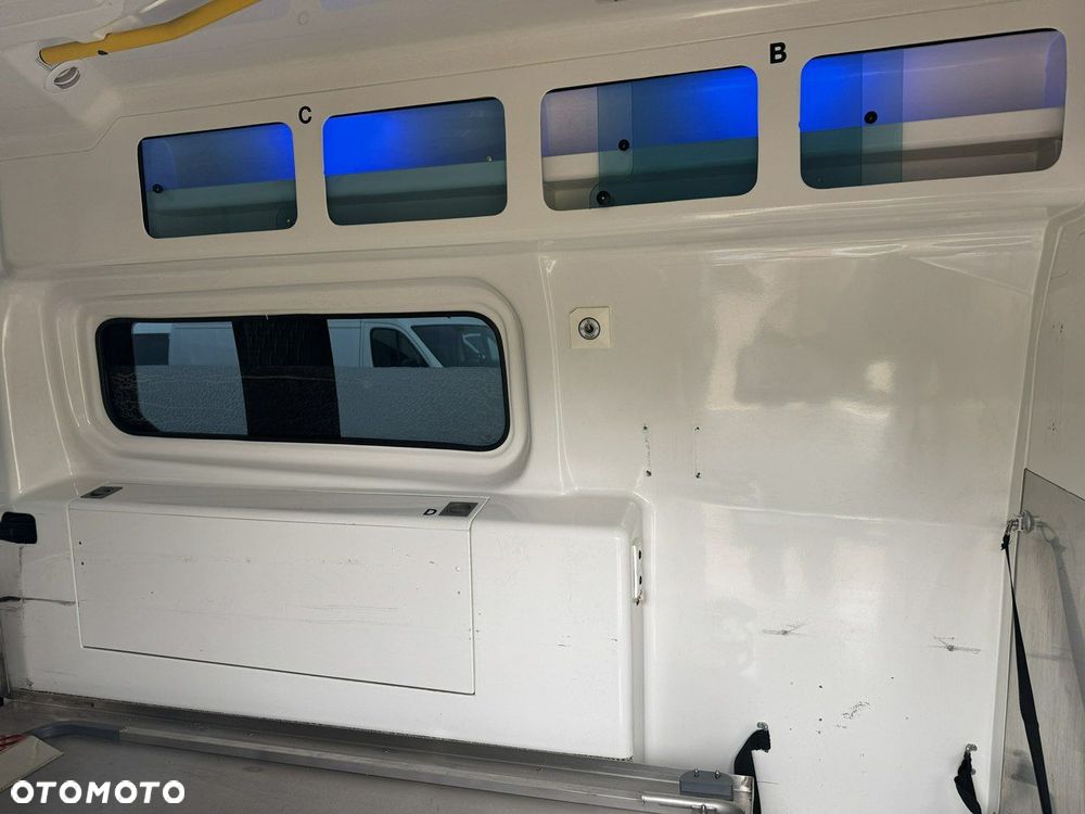 Ford Transit Custom - 11
