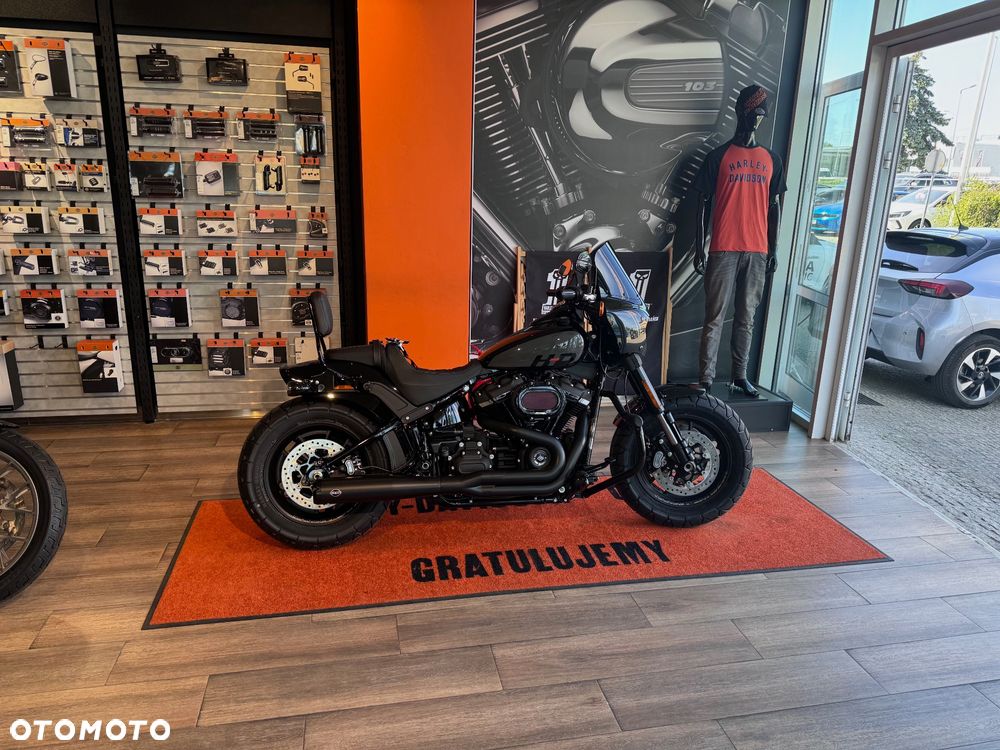 Harley-Davidson Softail Fat Bob - 13