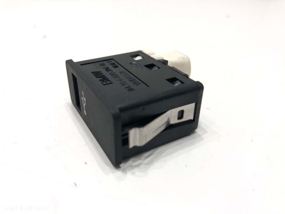 GNIAZDO USB  MINI MINI CLUBMAN (F54) 2014 - 2022 Cooper S ALL4 141 kW [192 KM] benzyna 2015 - 2022 - 2