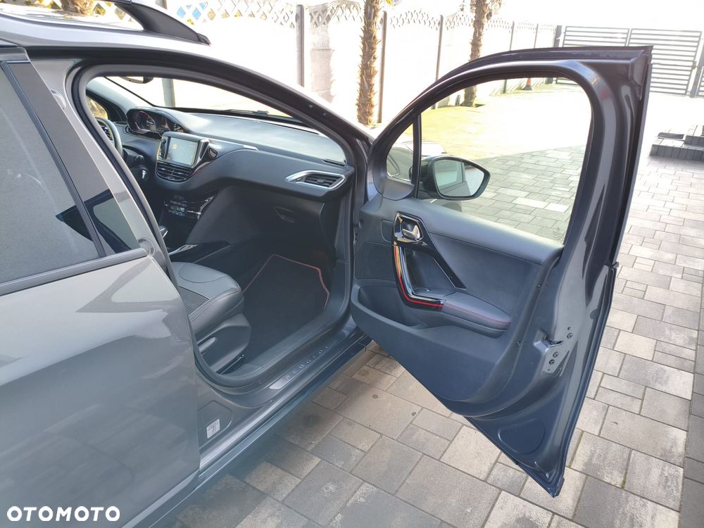 Peugeot 2008 PureTech 110 Stop&Start EAT6 GT-Line Edition - 15