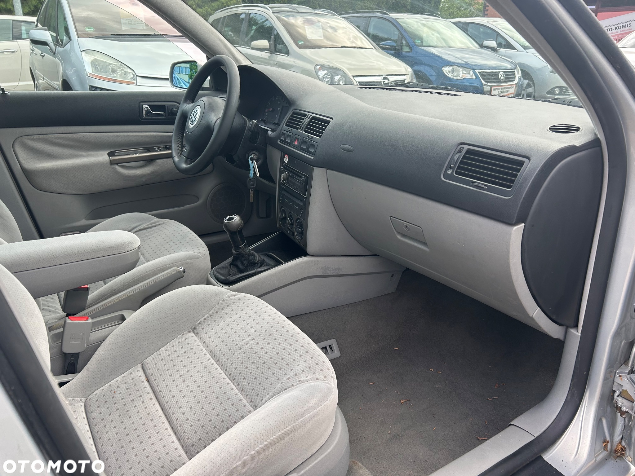 Volkswagen Bora 1.6 - 11