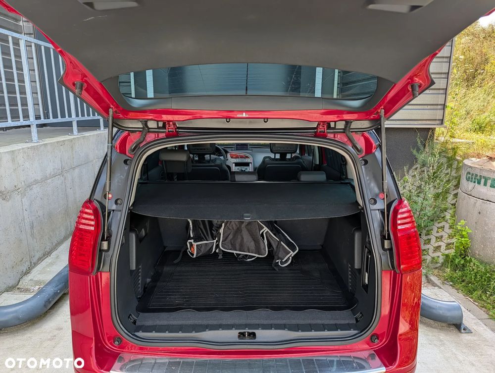Peugeot 5008 1.6 THP Premium - 20