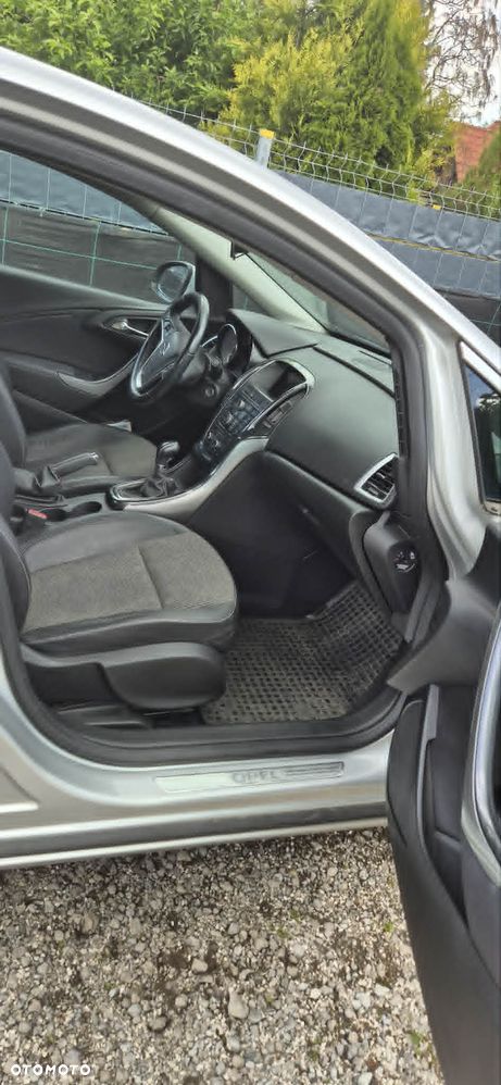 Opel Astra 1.7 CDTI - 9