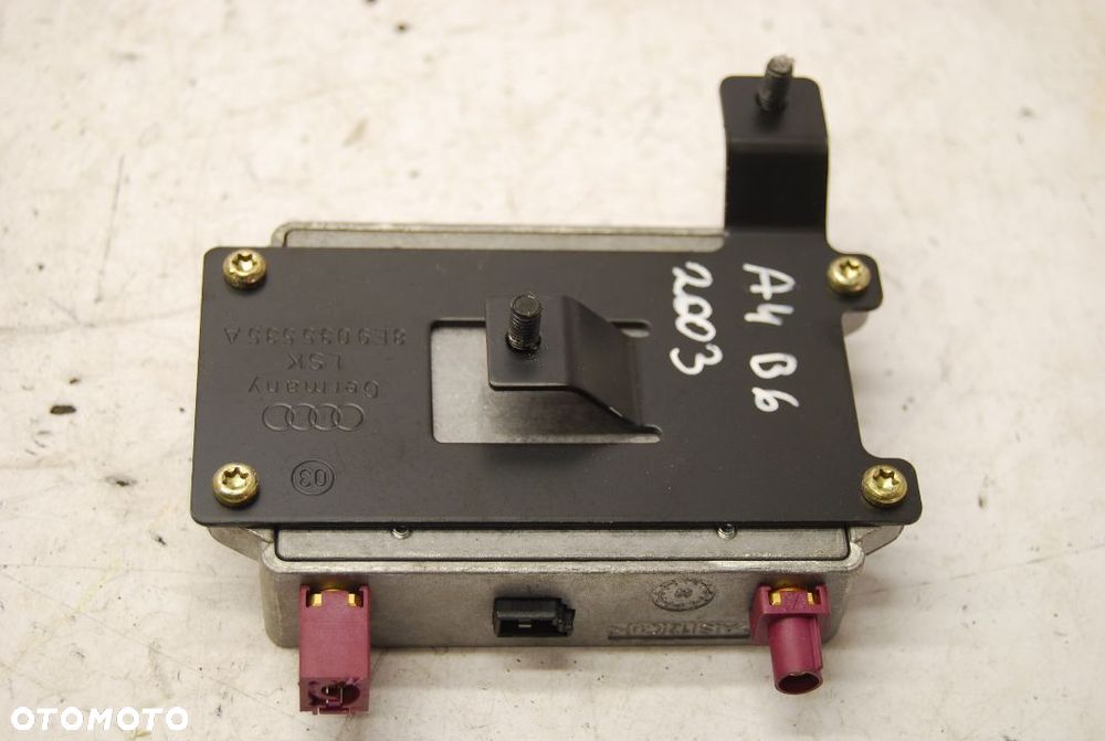 WZMACNIACZ ANTENY 8E0035456A AUDI A4 B6 B7 - 2
