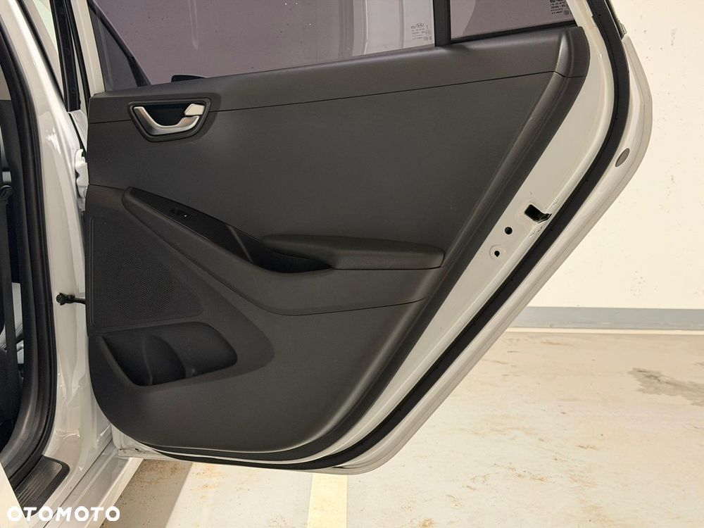 Hyundai IONIQ 1.6 GDI - 18