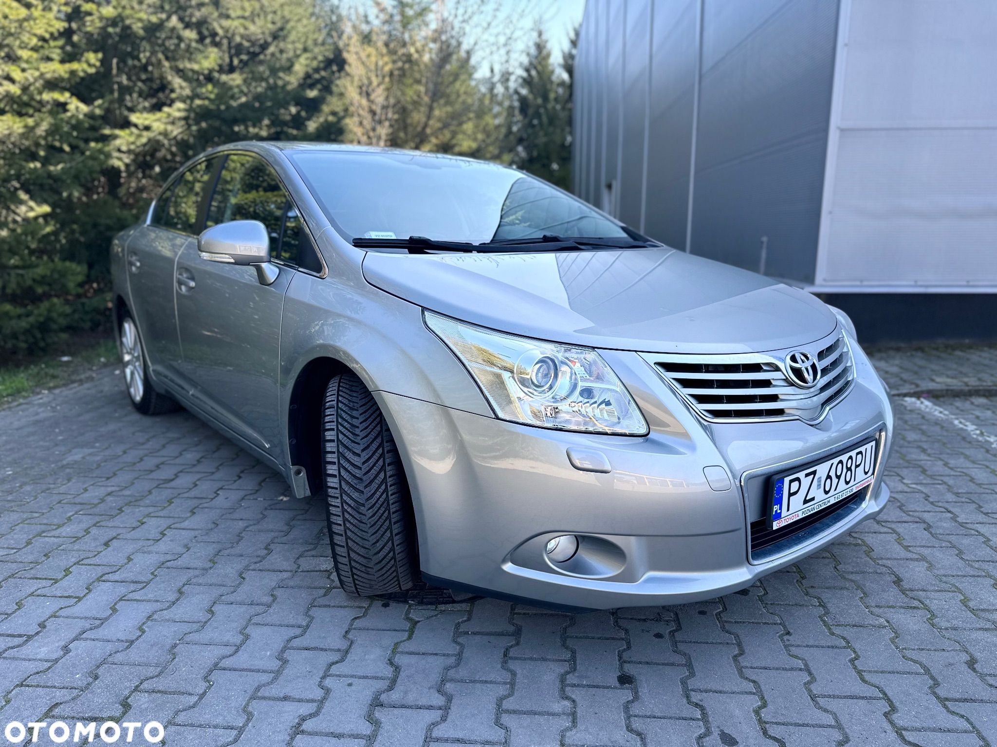 Toyota Avensis - 1
