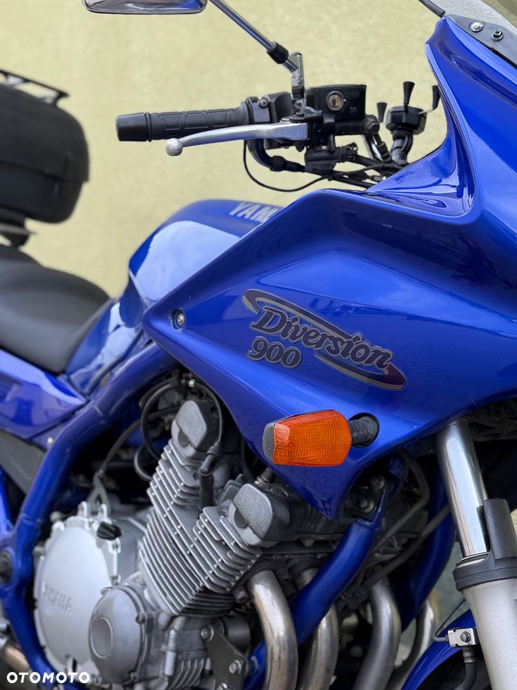 Yamaha XJ - 4