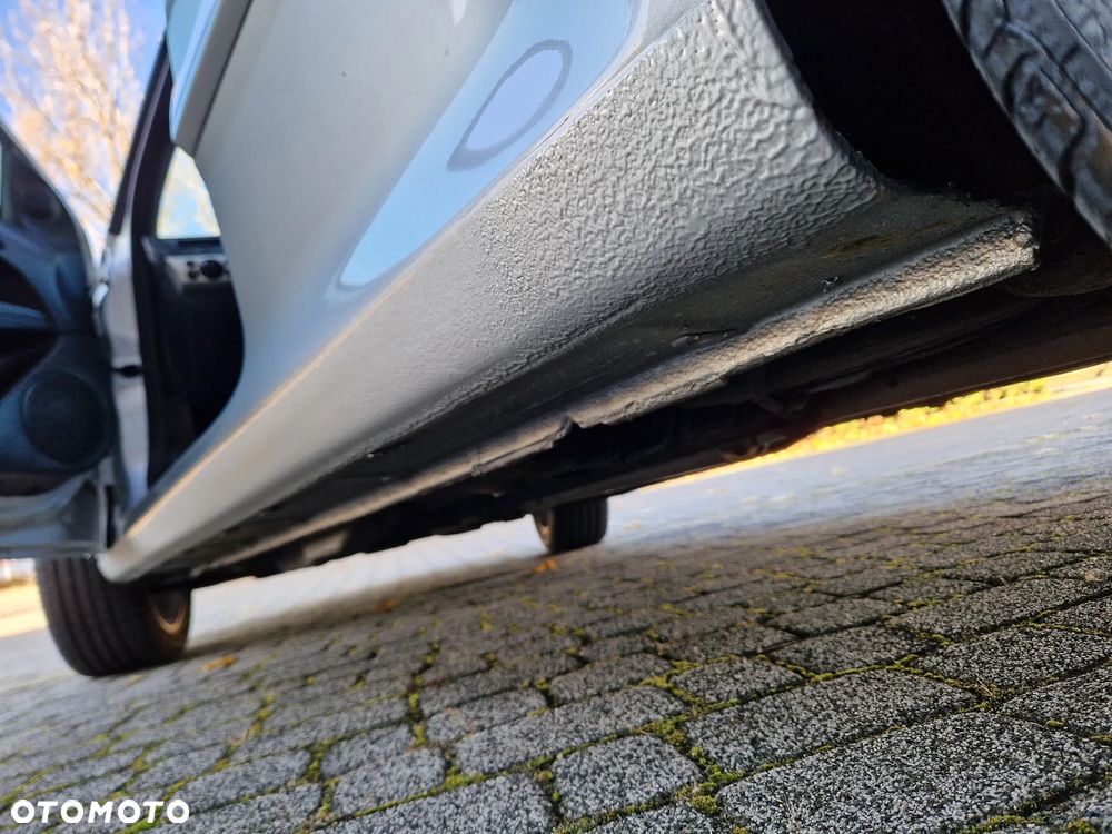 Opel Astra GTC 1.6 Catch me - 26