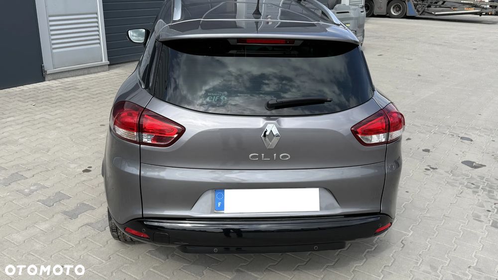 Renault Clio - 9