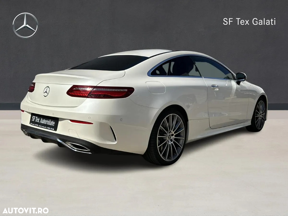 Mercedes-Benz E 400 Coupe 4MATIC Aut. - 2