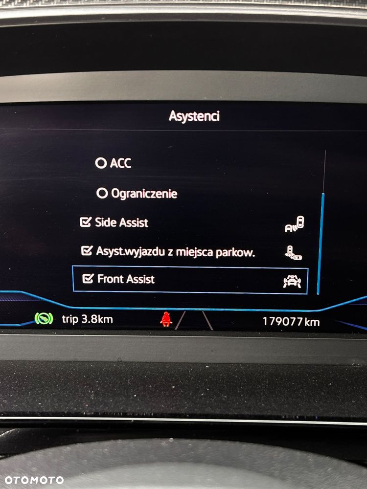 Volkswagen Arteon 2.0 TDI R-Line DSG - 37