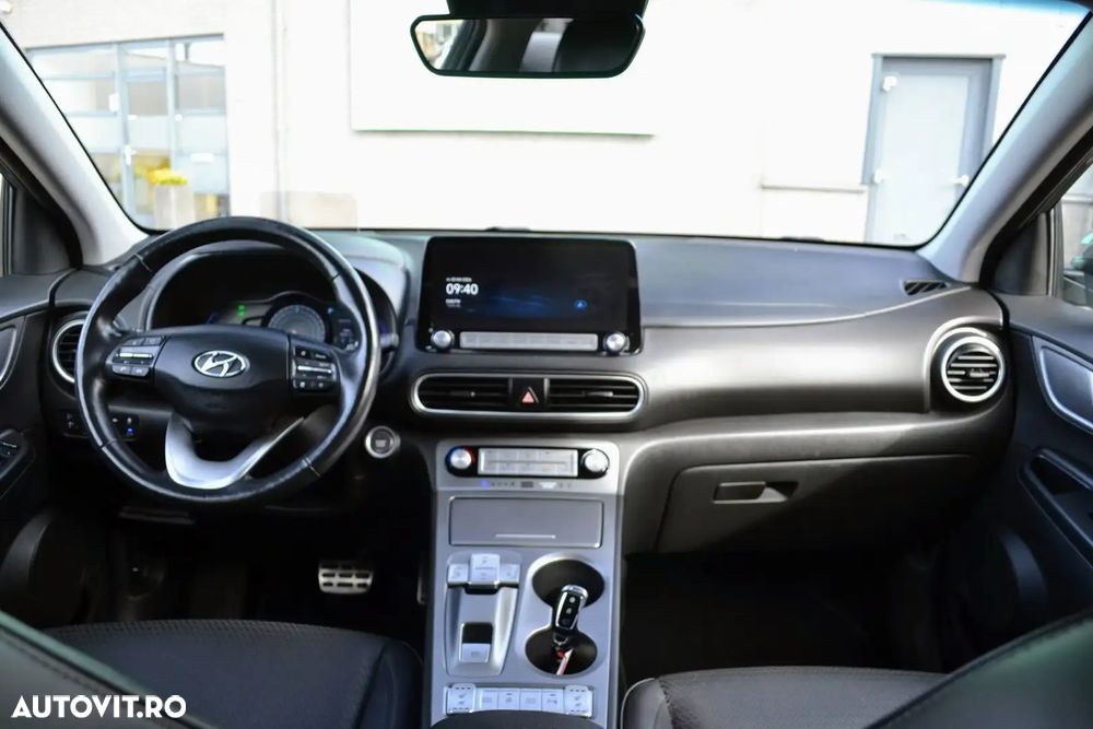 Hyundai KONA Premium - 7