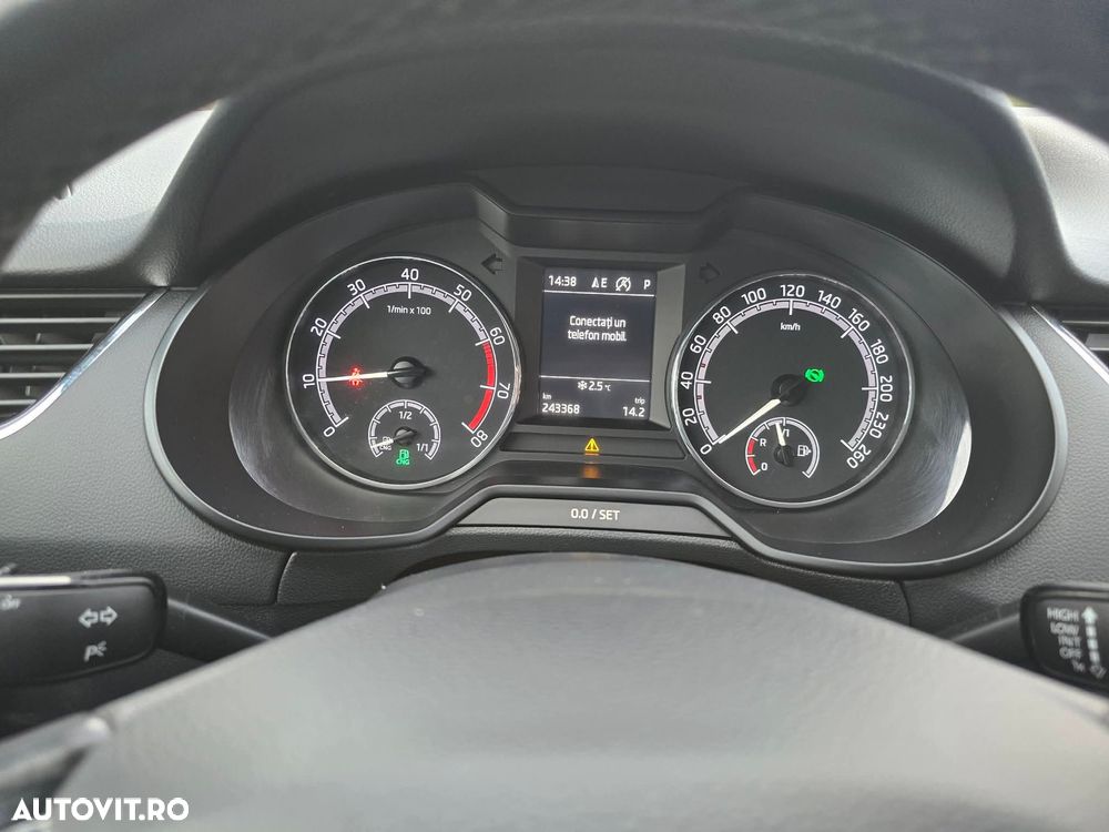 Skoda Octavia 1.5 TSI e-TEC DSG Clever - 8