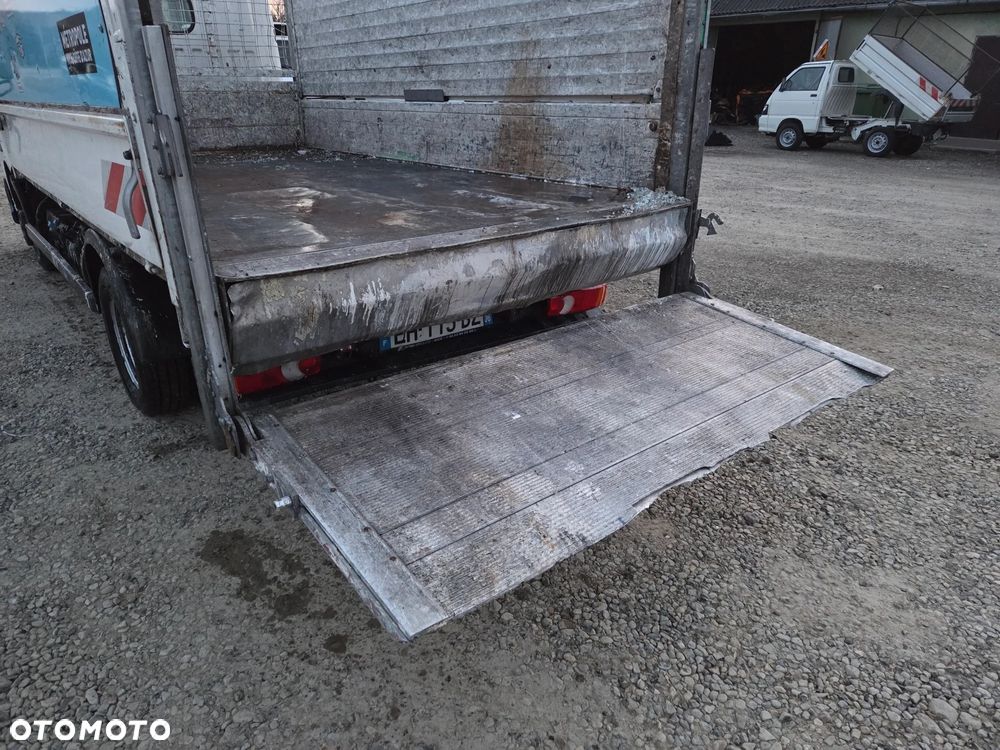 Renault Maxity Cabstar - 30