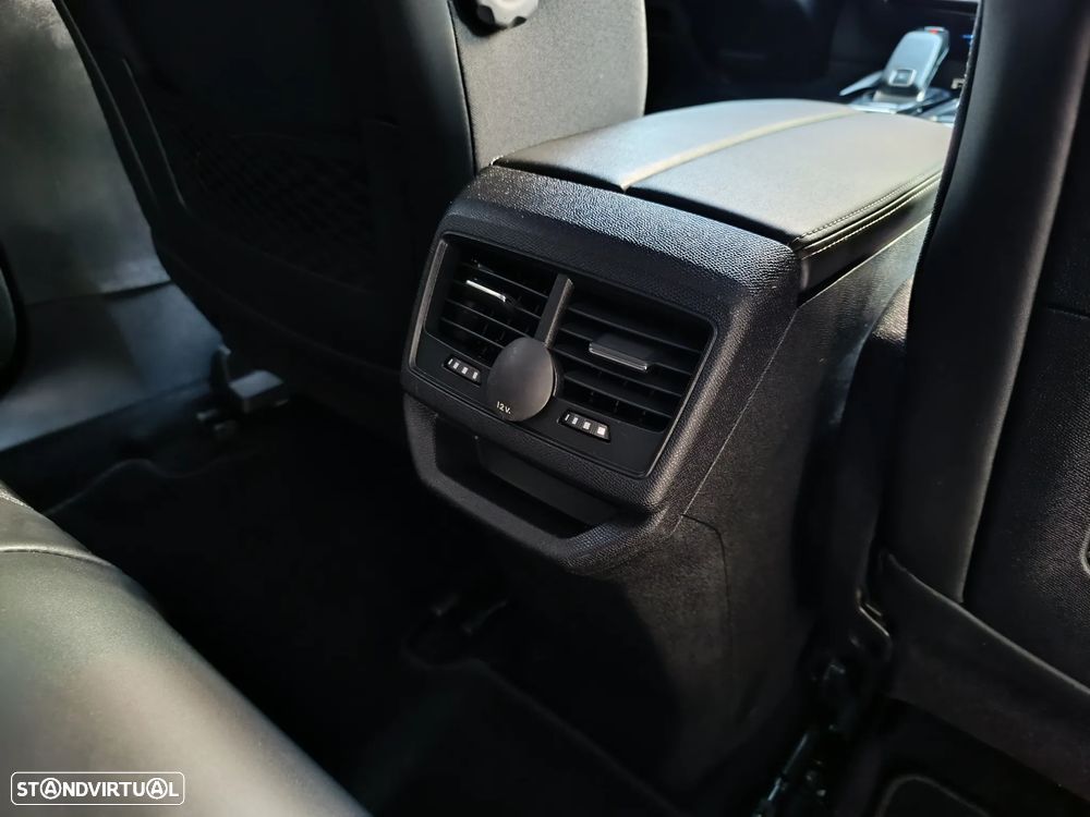 Peugeot 3008 1.2 PureTech Allure Pack EAT8 - 30
