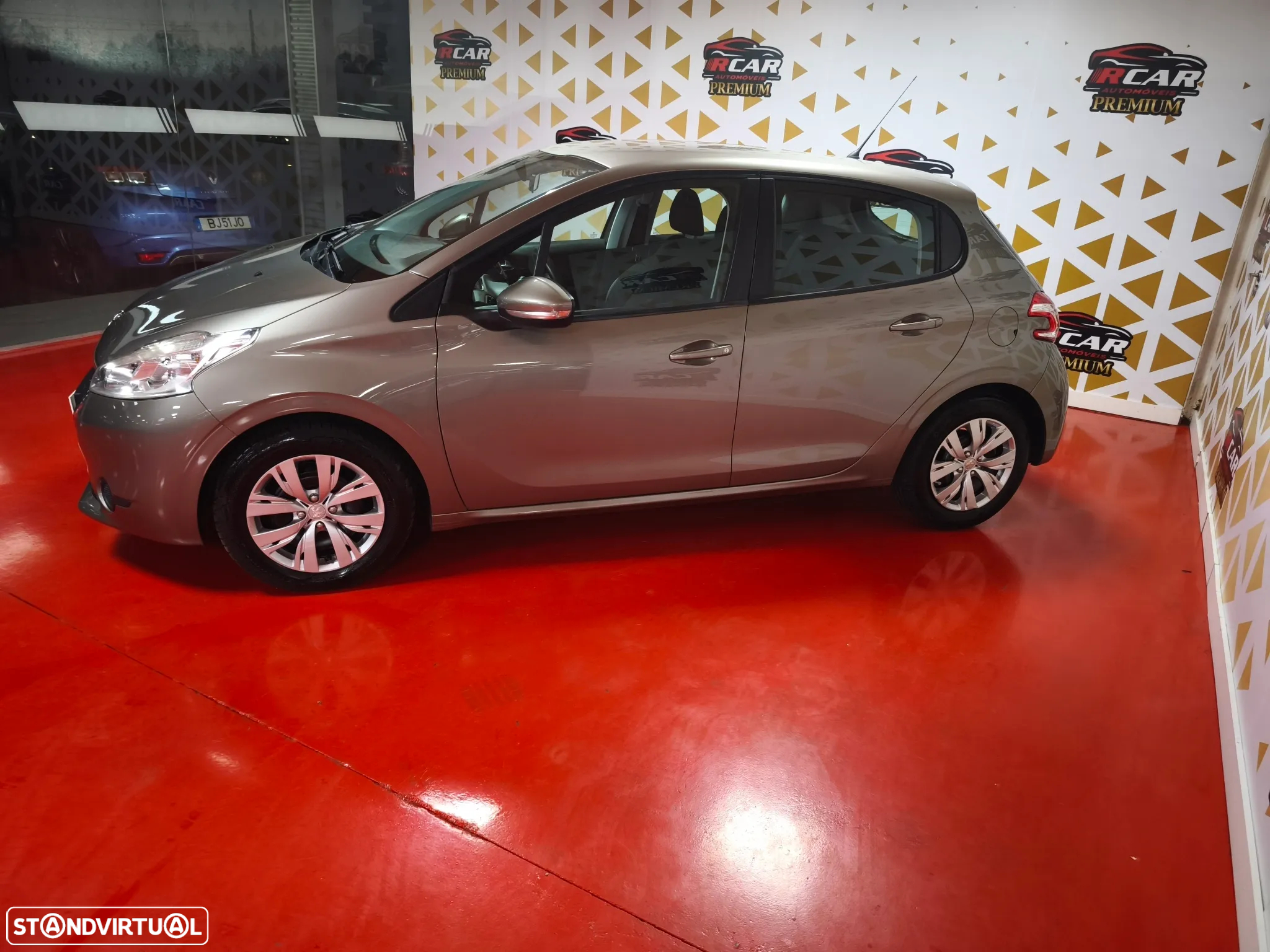 Peugeot 208 1.6 e-HDi Active - 4