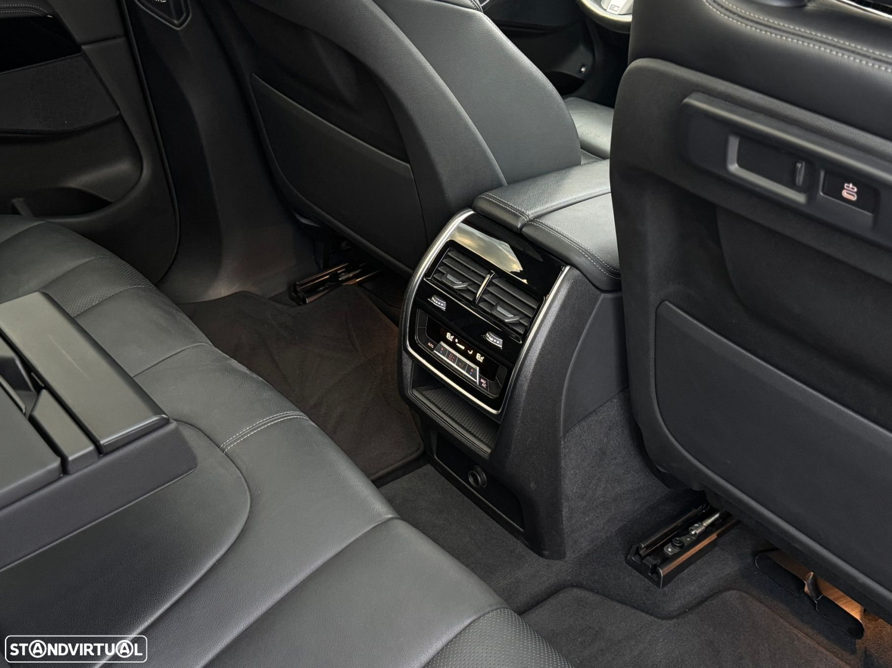 BMW X5 45 e xDrive Pack M - 16