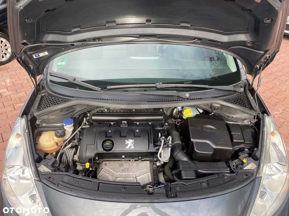 Peugeot 207 1.4 16V Sporty - 17