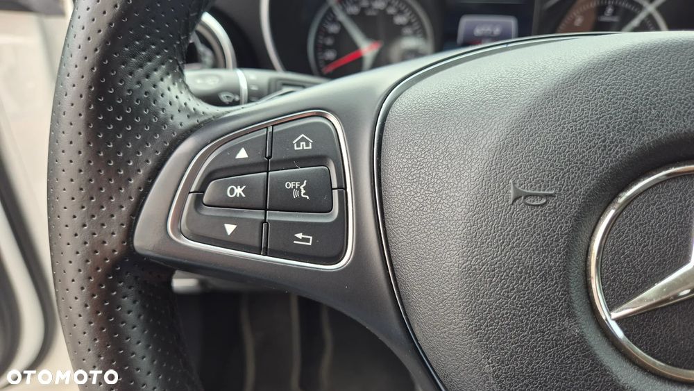 Mercedes-Benz Klasa C 220 d 9G-TRONIC Avantgarde - 22