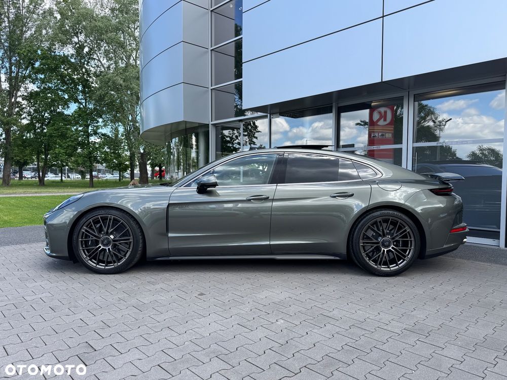 Porsche Panamera Turbo S E-Hybrid PHEV - 2