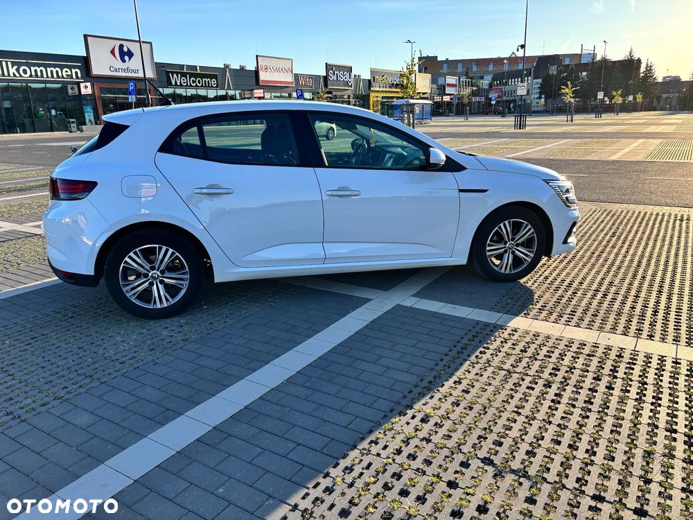 Renault Megane 1.5 Blue dCi Intens - 4