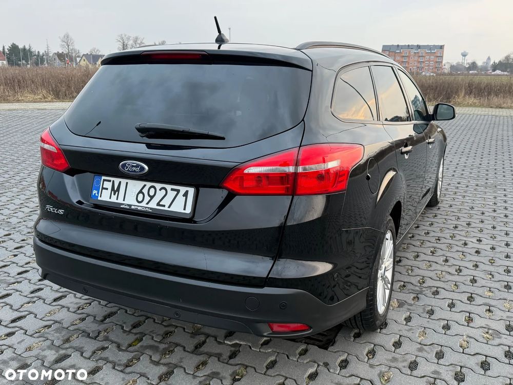 Ford Focus 1.5 EcoBlue Start-Stopp-System TITANIUM - 11
