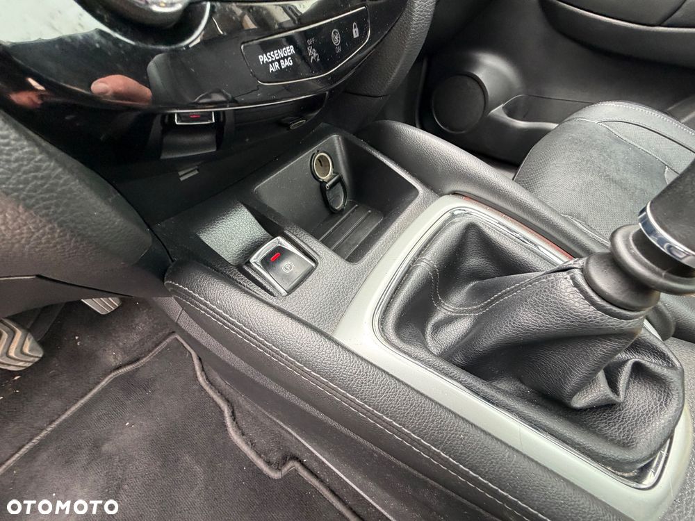 Nissan Qashqai 1.6 DCi Black Edition EU6 - 25