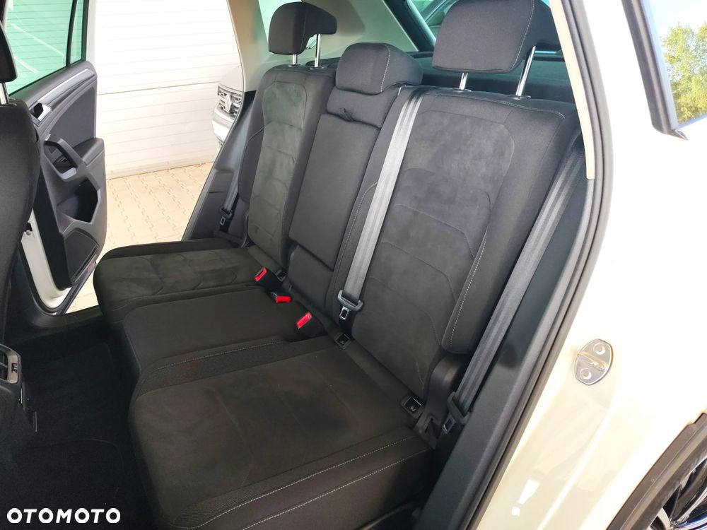 Volkswagen Tiguan 2.0 TDI Elegance DSG - 12