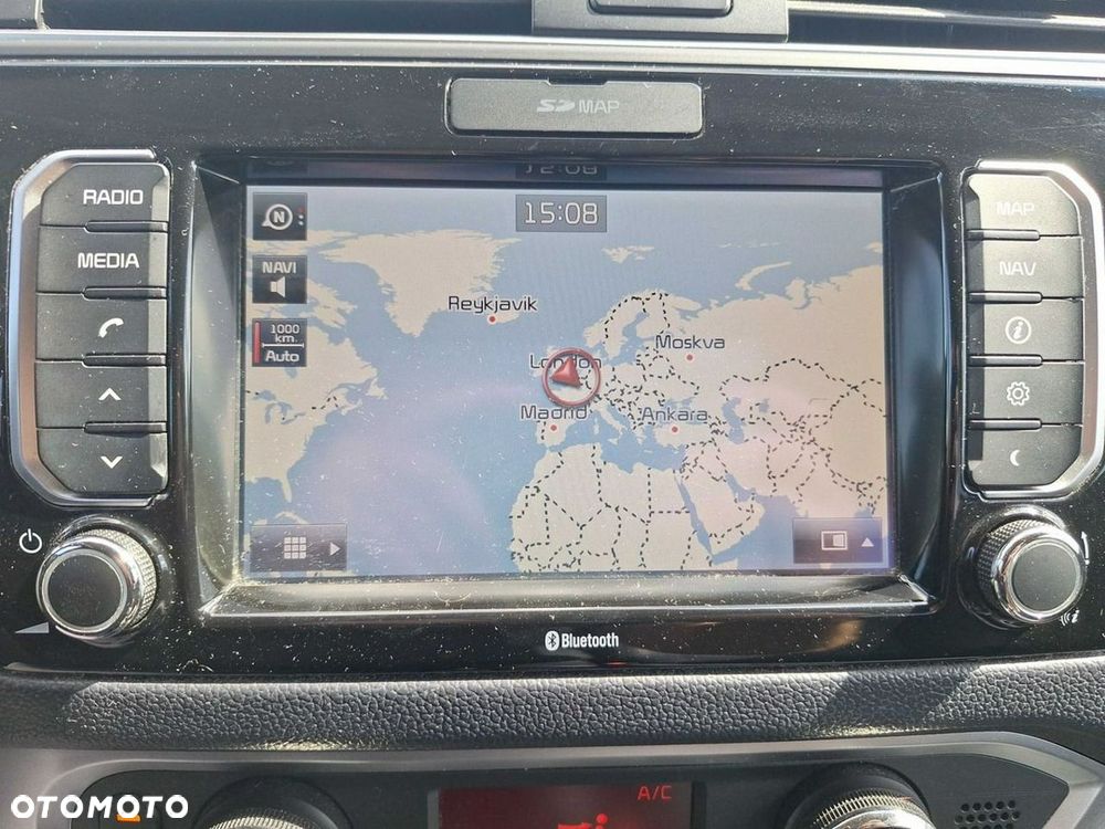 Kia Rio - 4