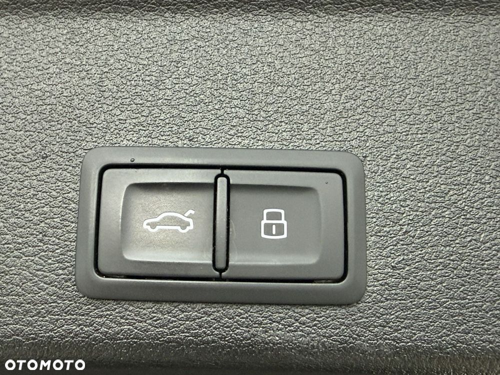 Audi A4 Avant 40 TDI Quattro S Line S tronic - 40