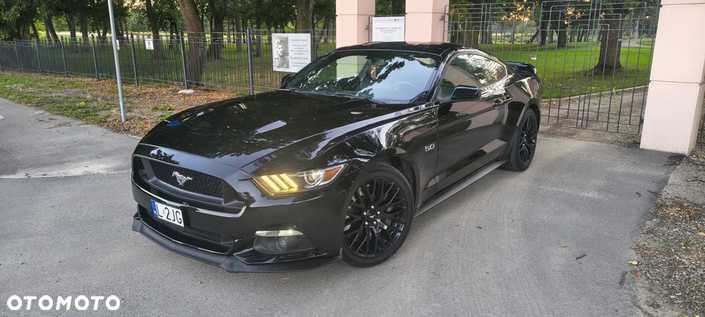 Ford Mustang - 2