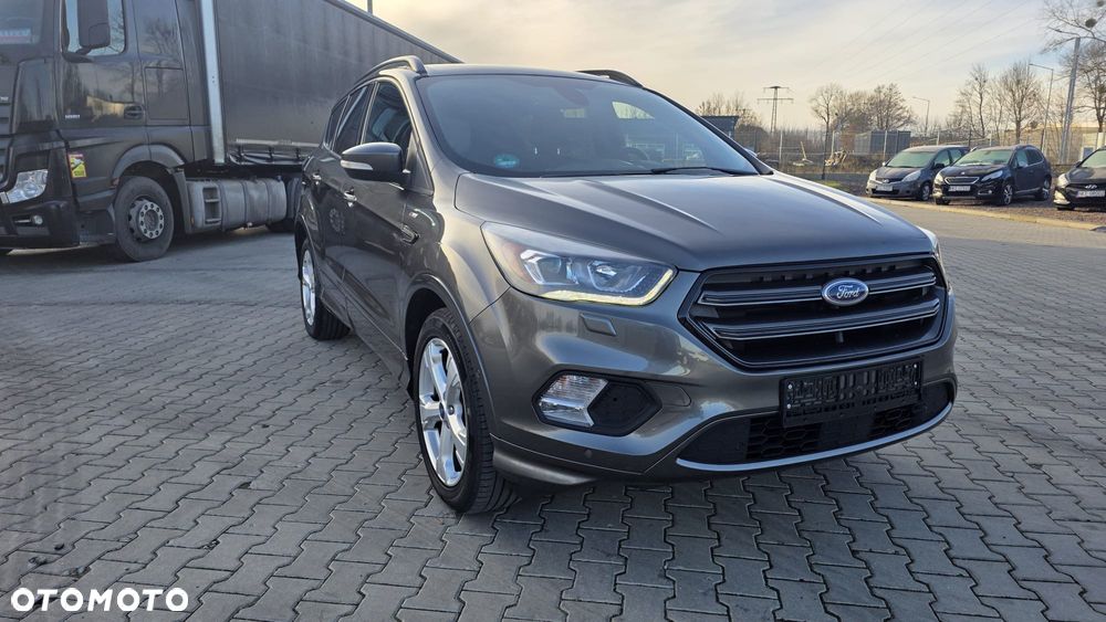 Ford Kuga 1.5 EcoBoost 2x4 ST-Line - 22