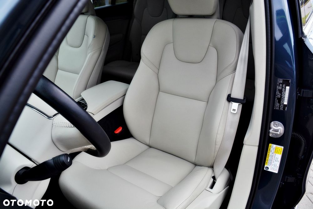 Volvo XC 90 T8 AWD Recharge Plus Bright - 12