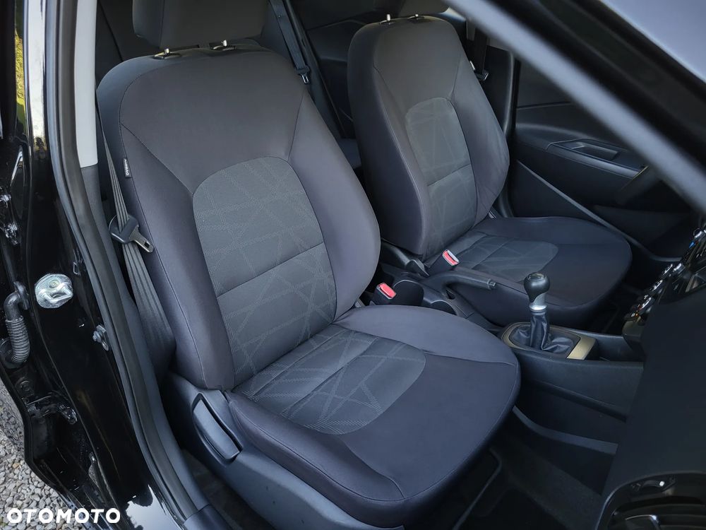 Kia Rio - 10